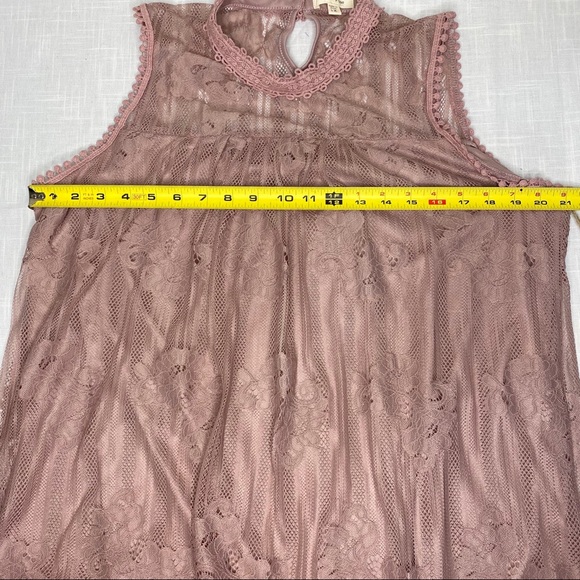 🆕 Boho Mauve Lace Tank Plus - Picture 10 of 13